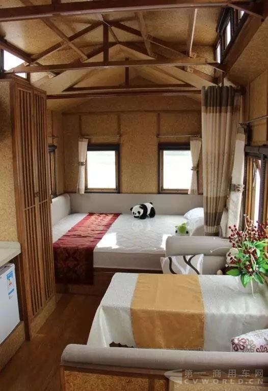 全球首款竹鋼營地房車在中通下線，快來看看長啥樣？2.webp.jpg