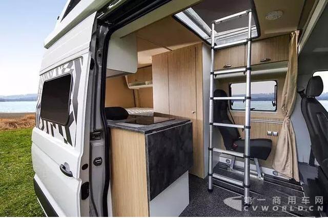 搭載2.0升柴油發(fā)動(dòng)機(jī) 德國(guó)MAN推出兩款輕型概念露營(yíng)車4.jpg