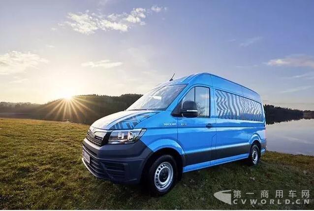 搭載2.0升柴油發(fā)動(dòng)機(jī) 德國(guó)MAN推出兩款輕型概念露營(yíng)車7.jpg