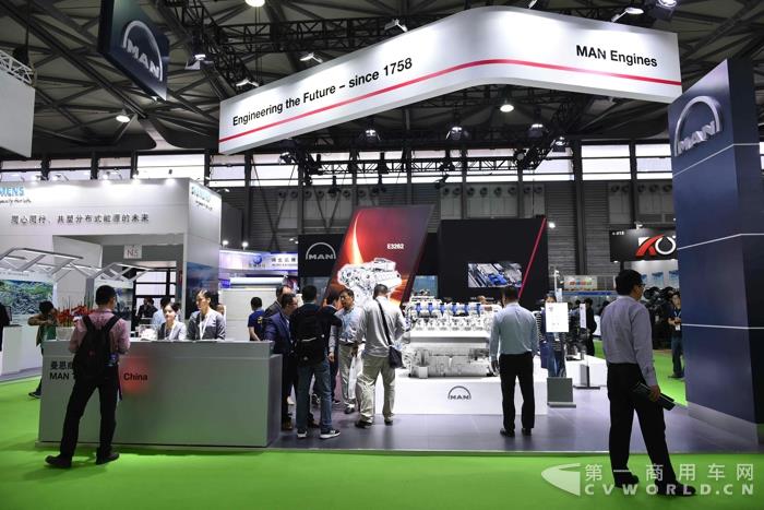 1.中國(guó)上海動(dòng)力展MAN展臺(tái).jpg