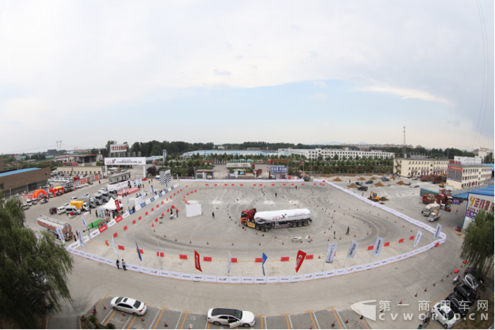 【新聞稿-定】助推危險品運(yùn)輸降本增效  2018中國高效物流卡車公開賽首站河南開賽2065.png