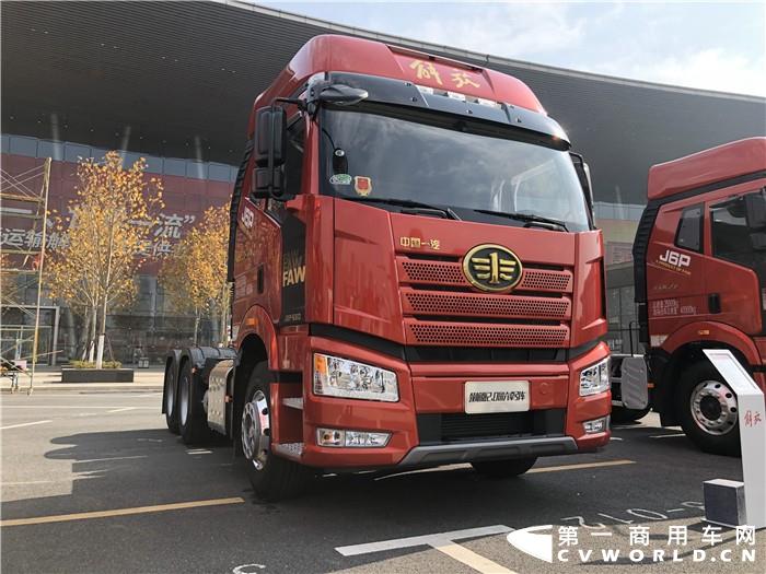 J6P領(lǐng)航版2.0國(guó)六牽引車_副本.jpg