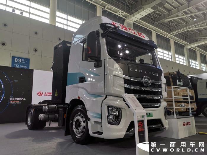 紅巖杰獅H6 4×2純電動(dòng)牽引車.jpg