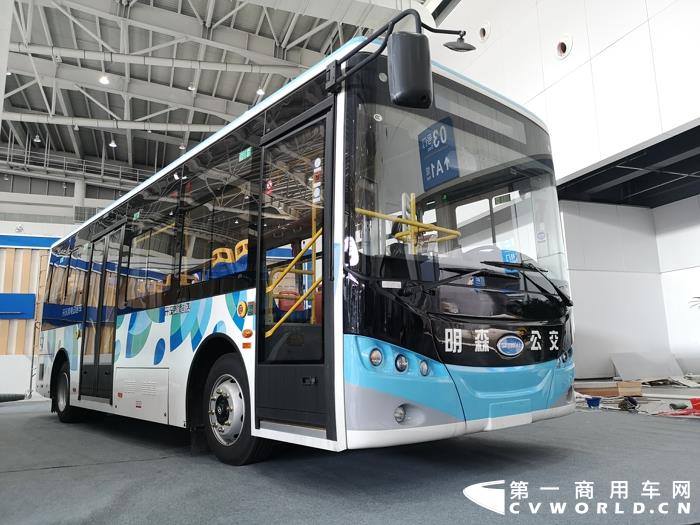 開沃NJL6809EVG純電動(dòng)客車.jpg