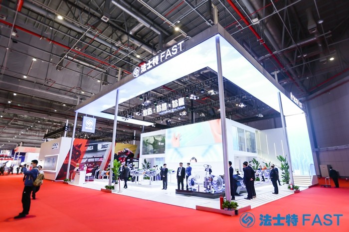 4月18日，以“擁抱汽車行業(yè)新時(shí)代”為主題的第二十屆上海國際汽車工業(yè)展覽會隆重舉行。