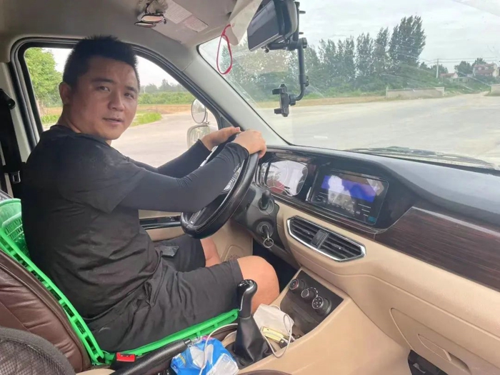 長安跨越星V5 CNG帶易師傅體驗更經(jīng)濟(jì)的創(chuàng)富之道2.jpg