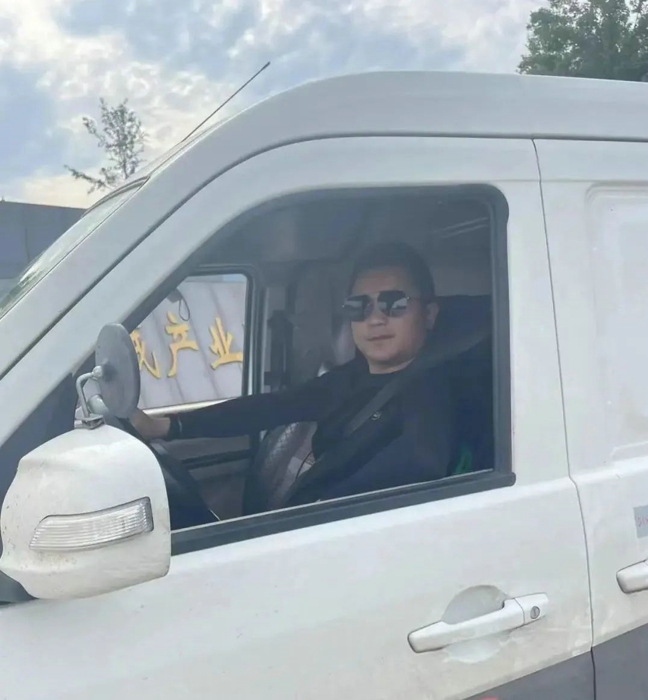 長安跨越星V5 CNG帶易師傅體驗更經(jīng)濟(jì)的創(chuàng)富之道3.jpg