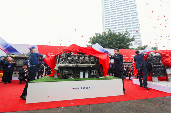 【第一商用車網(wǎng) 原創(chuàng)】1月13日，以“協(xié)同創(chuàng)新 相互助力 共創(chuàng)未來”為主題的玉柴集團2024合作伙伴大會在廣西玉林盛大召開。作為遙遙領(lǐng)先的動力行業(yè)頭部企業(yè)，此次大會的召開自然廣泛吸引了行業(yè)的目光。