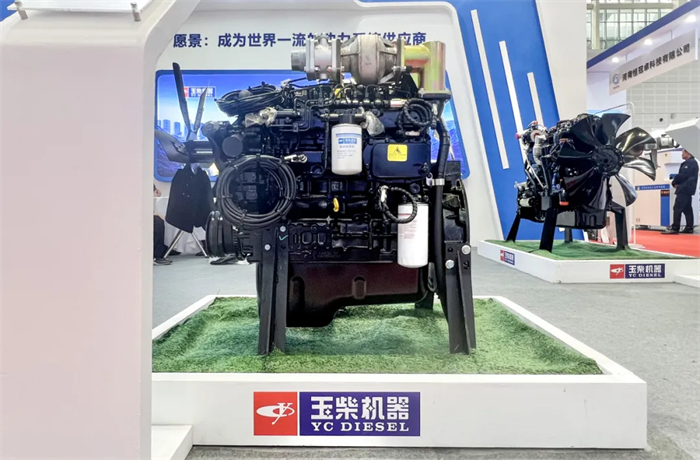近日，第二十二屆太原煤炭(能源)工業(yè)技術(shù)與裝備展覽會(huì)在山西瀟河國(guó)際會(huì)展中心隆重舉行，玉柴攜經(jīng)過(guò)加裝防爆設(shè)施的YCF30、YCA05、YCK11防爆專(zhuān)用動(dòng)力產(chǎn)品亮相展會(huì)。