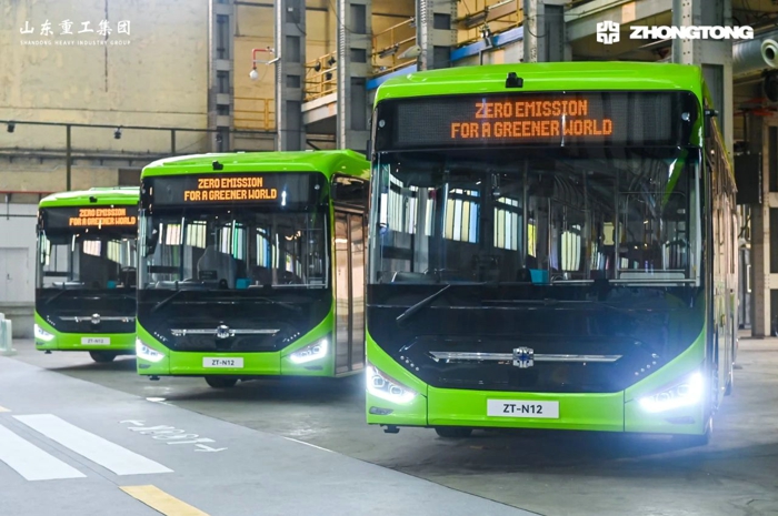2024年10月11日，“中通新能源客車交付儀式暨N12D雙層電動(dòng)巴士全球首發(fā)”在新加坡隆重舉行，中通新能源客車再次交付新加坡用戶，再續(xù)中國(guó)客車品牌出海新篇章。同期，備受矚目的中通N12D雙層電動(dòng)巴士迎來(lái)全球首發(fā)，全新定義中國(guó)客車國(guó)際化品質(zhì)新標(biāo)桿。