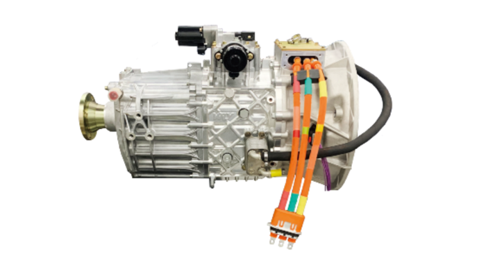 【第一商用車網(wǎng) 嚴(yán)駿】在商用車市場全球化競爭的今天，用戶對核心零部件的需求已從“能用”轉(zhuǎn)向“既強(qiáng)又省”，既要媲美進(jìn)口品牌的高可靠性，又需國產(chǎn)替代的極致性價比。作為中國商用車傳動領(lǐng)域的行業(yè)翹楚，萬里揚(yáng)以“全能源覆蓋、全噸位布局”為戰(zhàn)略支點(diǎn)，從輕型商用車變速器起步，逐步構(gòu)建起橫跨傳統(tǒng)能源與新能源、覆蓋輕、中、重卡的全場景產(chǎn)品矩陣