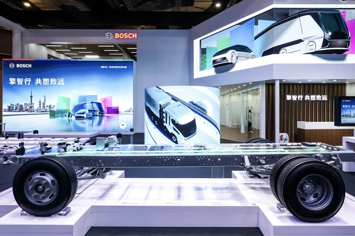 12 超級(jí)輕卡智能解決方案 Integrated and intelligent solutions for light-duty trucks.jpg