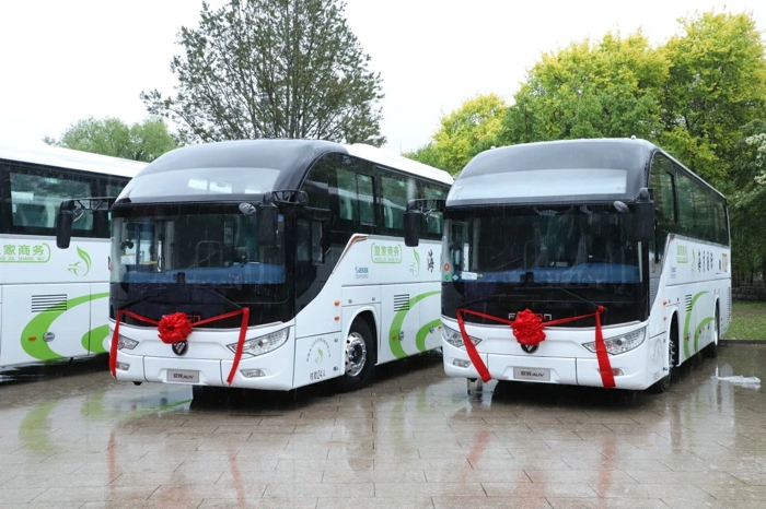 福田歐輝30輛BJ6112高品質(zhì)客車批量交付新疆海月國際2.jpg