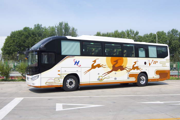 福田歐輝多款高端旅游客車交付安徽宿州匯慶客運4.png