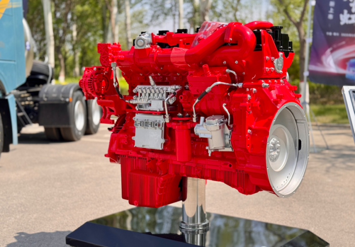 康明斯15L氣體機(jī).png