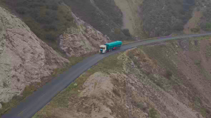 1.57 萬輛 + 暴漲三倍！歐曼新能源重卡領(lǐng)跑賽道 銀河5M再樹標(biāo)桿4.png