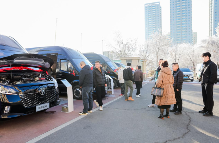 福田圖雅諾X8商務(wù)車新品發(fā)布會圓滿舉行7.png