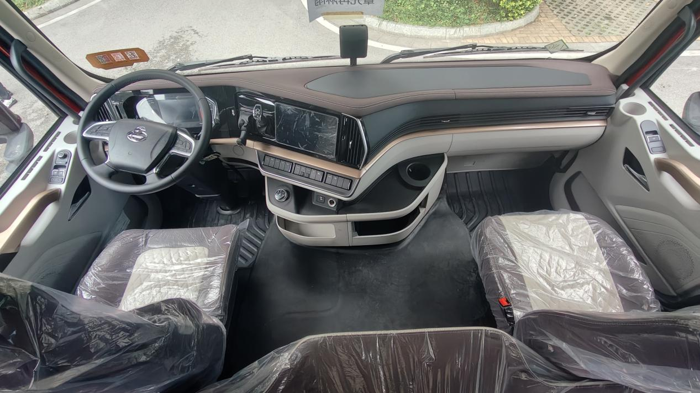 乘龍H7 Pro LNG牽引車6.png