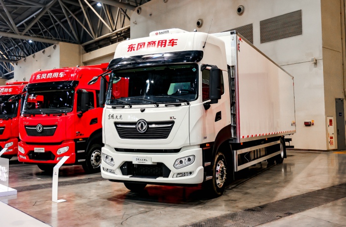 東風(fēng)商用車中卡.jpg