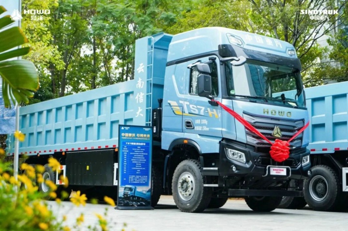 重汽豪沃TS7新能源自卸車(chē)（600度）.jpg