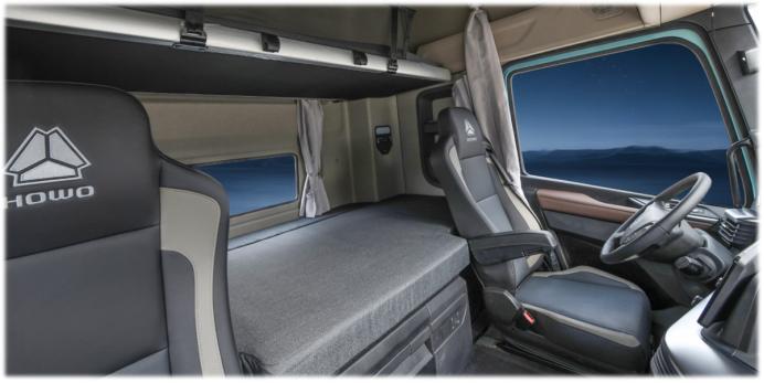 重汽豪沃TS 8×4載貨車2.jpg