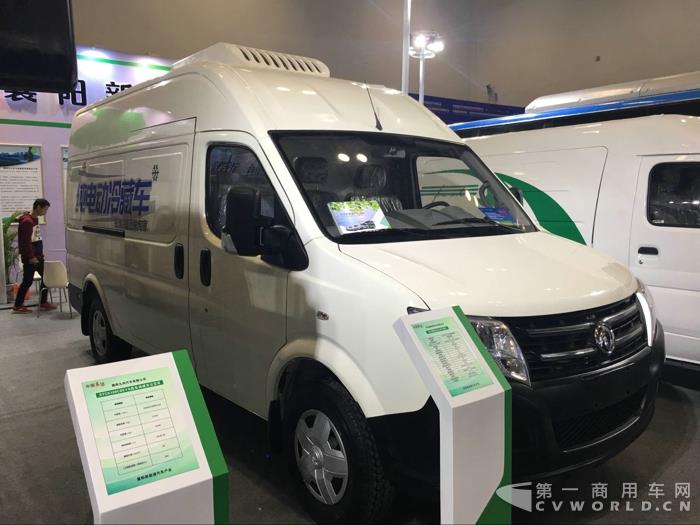 東風御風純電動冷藏車