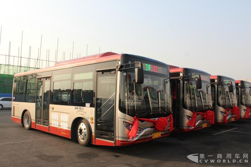 銀隆8.5米純電動(dòng)公交車