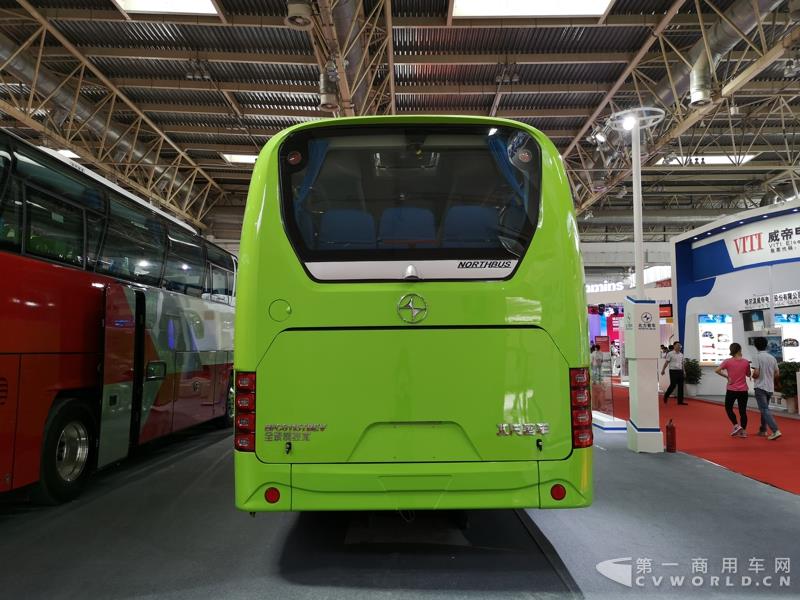 北方客車BFC6115TBEV純電動(dòng)旅游團(tuán)體車