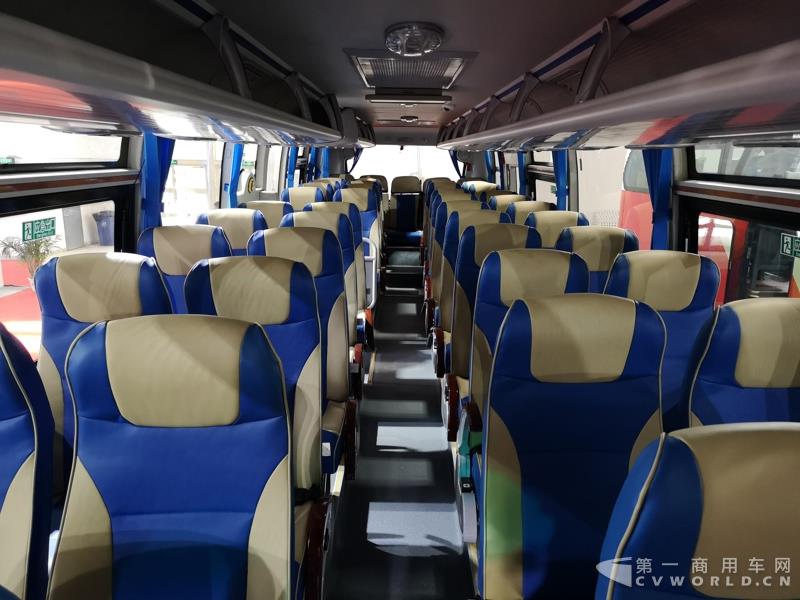 北方客車BFC6115TBEV純電動(dòng)旅游團(tuán)體車