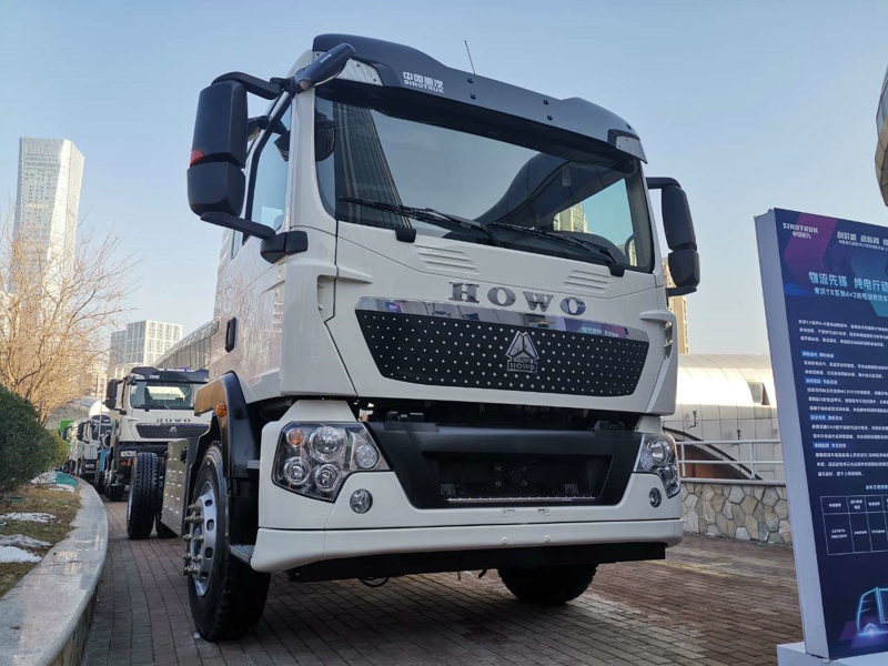 豪沃TX系列4×2純電動(dòng)載貨車(chē)