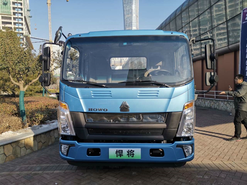 豪沃悍將系列4×2混動(dòng)車(chē)