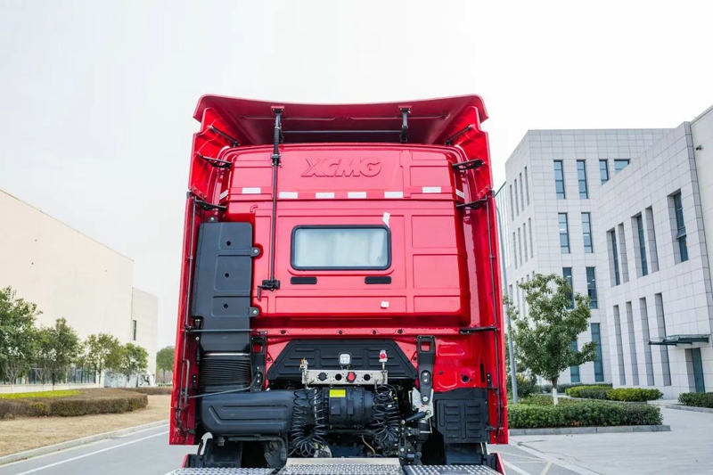 徐工漢風(fēng)P9，發(fā)動機B10壽命進一步提升，達到150萬公里，可靠性位居行業(yè)領(lǐng)先水平。